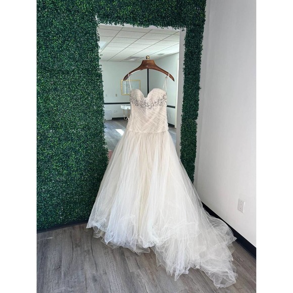 Alvina Valenta Wedding Gown Store Sample Size 12 Orig.$2800 - Picture 9 of 10